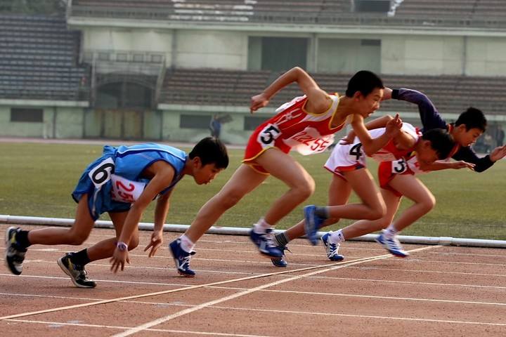 2022精彩的运动会主题日记_小学生运动会日记精选5篇